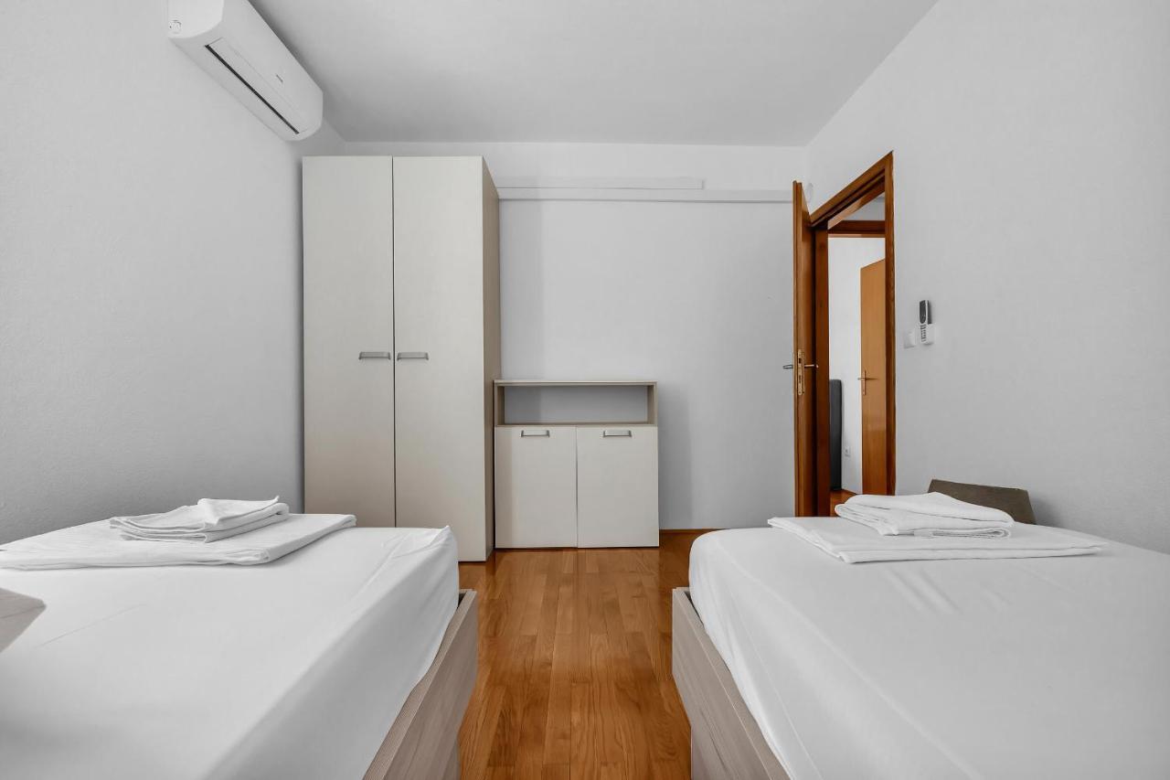 Apartments Marin Brela Ngoại thất bức ảnh