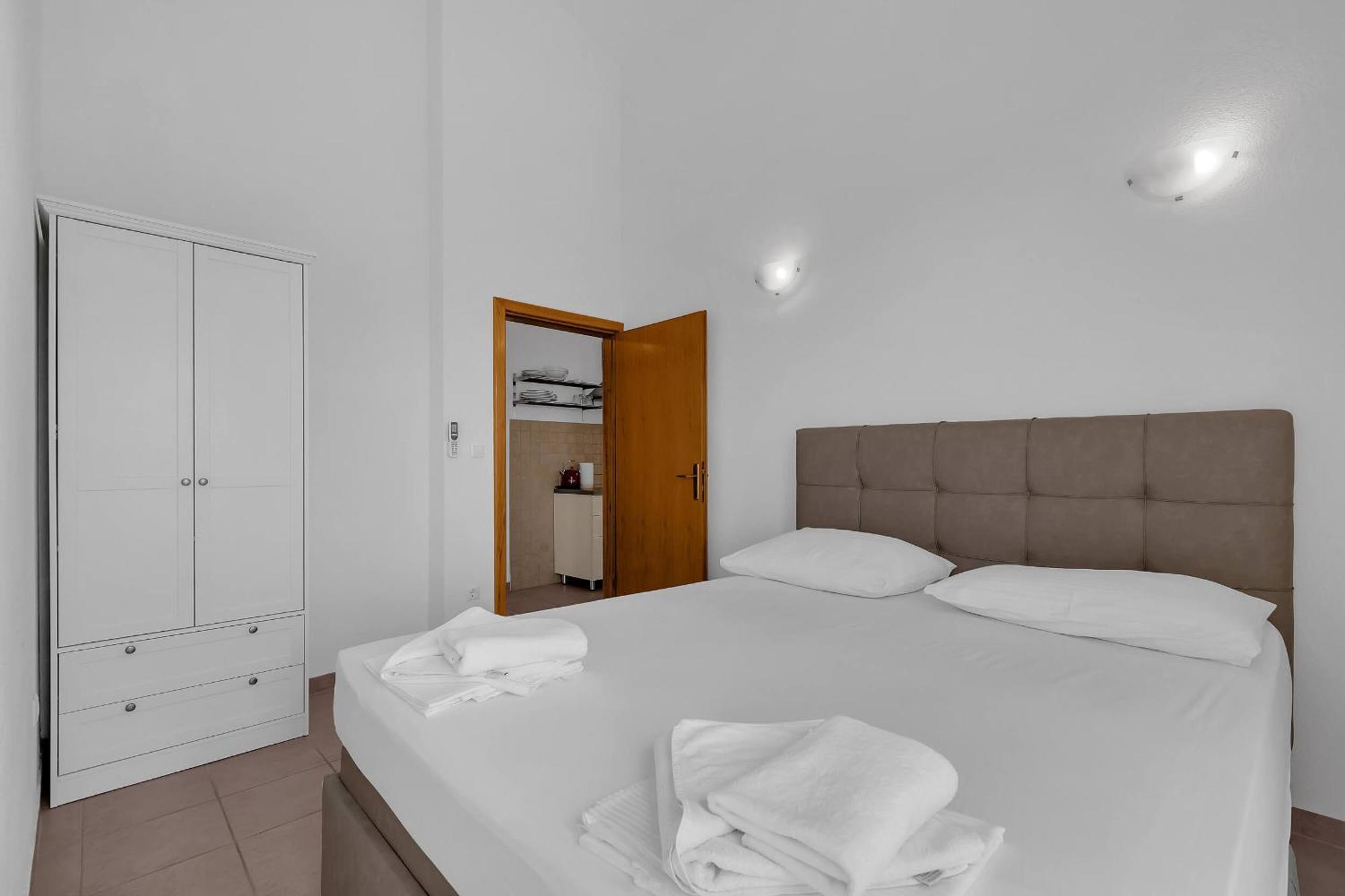 Apartments Marin Brela Phòng bức ảnh